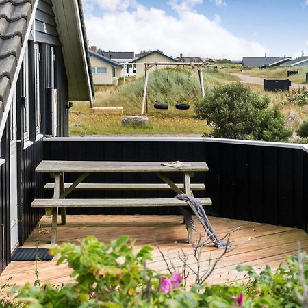 Stunning Home In Hvide Sande With Kitchen Bjerregård Kültér fotó