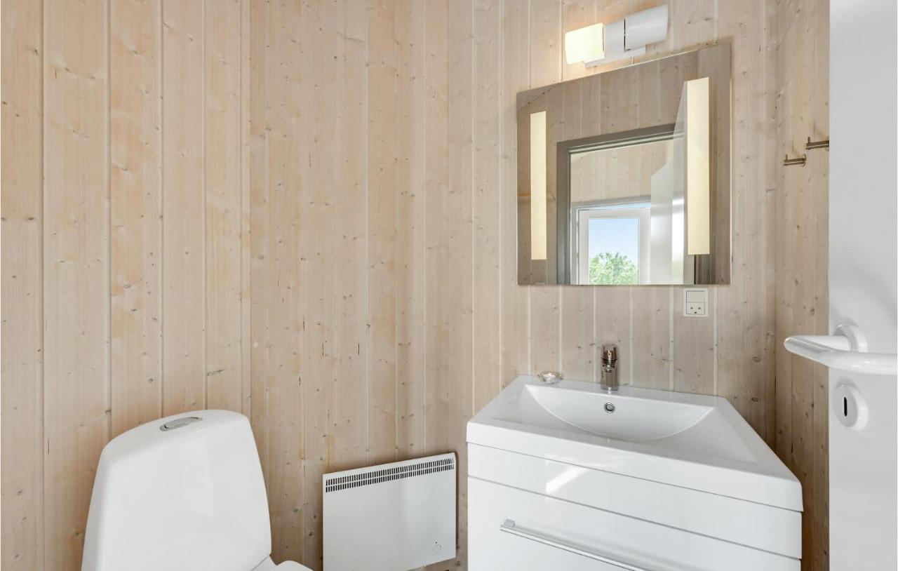 Stunning Home In Hvide Sande With Kitchen Bjerregård Kültér fotó